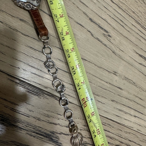 Vintage 1993 Brighton Silver Cameo Concho Medallion Brown Leather Belt - Picture 8 of 8